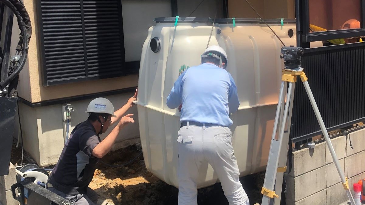 駐輪スペースへの浄化槽設置工事2